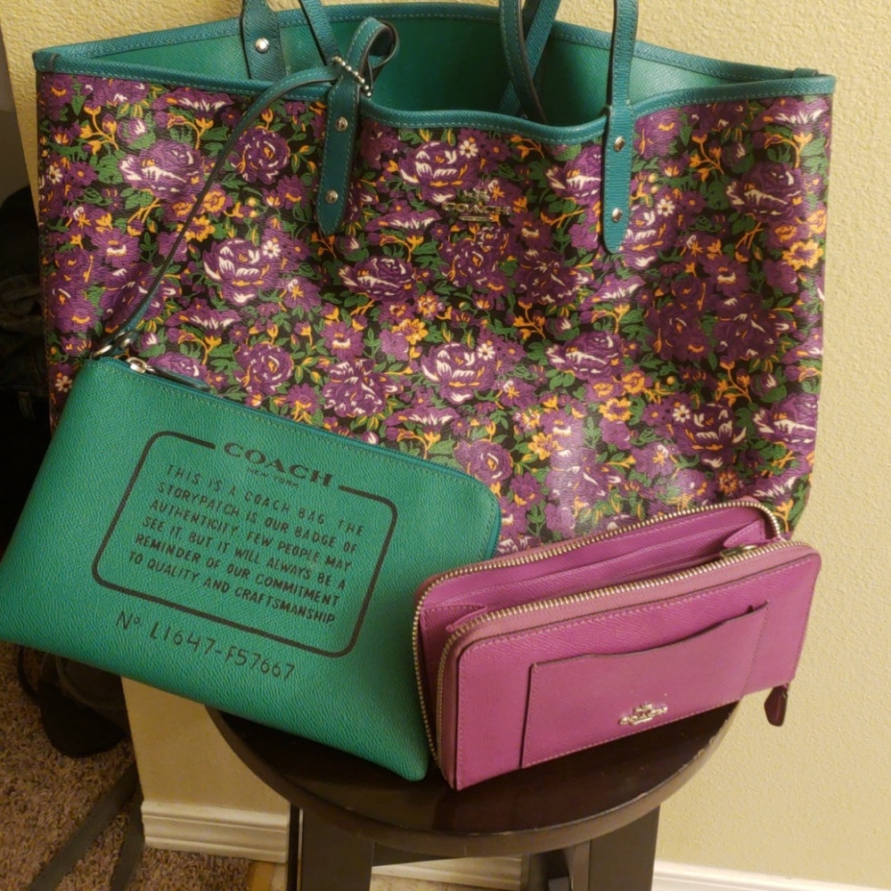Coach purse and wallet